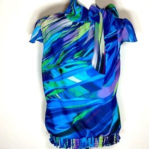 Beautiful Brightly Colored Lightweight Top